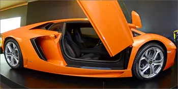 Inilah Sederet Nama Artis Yang Resmi Miliki Supercar Lamborghini