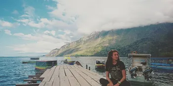 Intip Keseruan Nadine Candrawinata Jelajahi Bawah Laut Pantai Ora