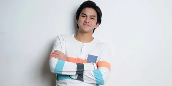 Isi Soundtrack, Rizky Nazar Jadi Doyan Nyanyi di Kamar Mandi