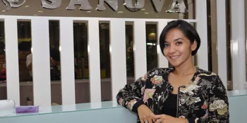 Isi Waktu Senggang, Enno Lerian Tekuni Seni Merajut