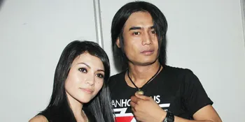 Istri Hamil, Charly Ngidam Bunga