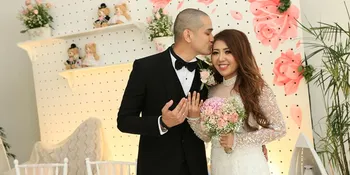 Istri Ingin ke Inggris, Okan Kornelius Tunda Honeymoon Hingga Momen Liburan
