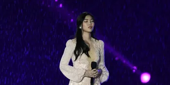 Foto Bareng Siwon, Isyana Saraswati Share Kesan Pertamanya di IG Story