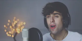 'It's You' Zayn Malik Dicover 'Kembarannya' Sendiri, Keren Abis!