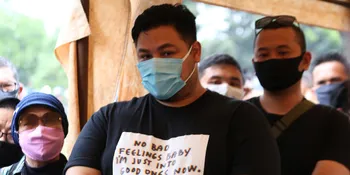 Ivan Gunawan Dapat Karangan Bunga Duka Cita Dari Presiden Jokowi