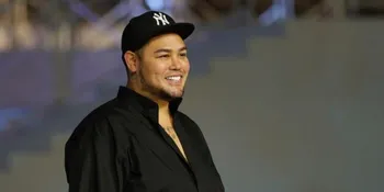 Ivan Gunawan Kenalkan 12 Koleksi Baru 'Ivan Gunawan Prive' Untuk Modern Woman yang Anggun dan Mewah