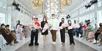 Ivan Gunawan Luncurkan Raya Collection 2022 Dengan Tema 'Time Flies', Mulai dari Hijab Hingga Tali Masker Emas