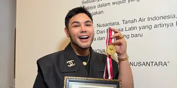 Ivan Gunawan Pecahkan Rekor MURI Lewat Pameran Busana Berbasis Batik Sekar Jagat Madura