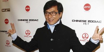 Jackie Chan & John Cusack Selamatkan China Lewat 'DRAGON BLADE'