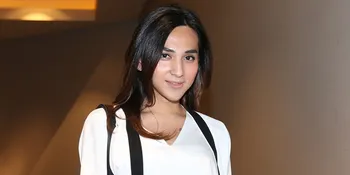 Jadi Bridesmaid Cicit Soeharto, Dena Rachman Secantik Putri Solo