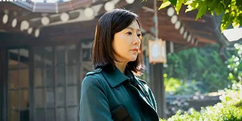 Jadi Dokter Cantik dan Elegan, 10 Potret Ji Sun Woo yang Justru Diselingkuhi di Drama 'THE WORLD OF THE MARRIED'