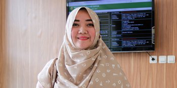 Jadi Korban Penipuan, Penyanyi Sulis Sedih Batal Umrah
