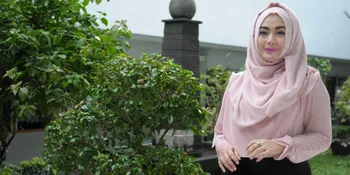 Jadi MC di Rutan, Edies Adelia Bikin Napi Mengharu Biru