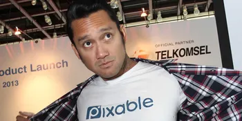 Jadi Pedangdut, Tora Sudiro Belajar ke Denny Malik