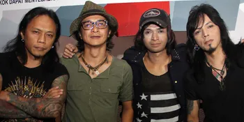 Jadi Penyiar Sebulan, /rif Takut Kelepasan Berbahasa Sunda