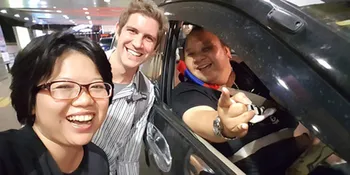 Jadi Supir Uber Taxi, Rony Dozer Tetap Ramah dan Doyan Ngobrol