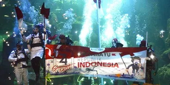 Jadi Tim Pengibar Bendera Dalam Akuarium Raksasa, Aaliyah Massaid Parno Lihat Ikan