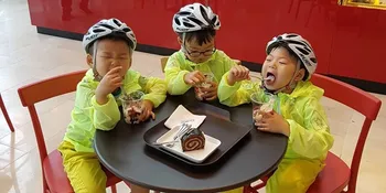 Jalan-Jalan Sore Bareng Ayah, Dari Mana Daehan Minguk Manse?