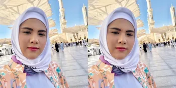 Jalani Hijrah Dengan Caranya Sendiri, Evelyn Punya Guru Spiritual