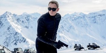 James Bond 'SPECTRE' Hancurkan Mobil Dengan Nilai Rp 532 M