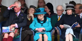 Jarang Tersenyum, Ratu Elizabeth Tertawa Lepas Saat Bersama Kedua Anaknya