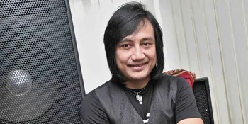 Jatuh Dari Panggung, Jam Tangan Katon Bagaskara Hilang