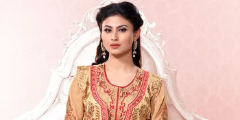 Jauh di Amerika, Ini Dia Sosok 'Kekasih' Mouni Roy Dari Masa Lalu