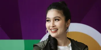 Jawaban Menohok Sandra Dewi Saat Netizen Sebut Anaknya Kurang Kasih Sayang