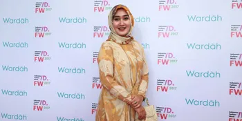 Jelang Lebaran, Ini Dia Pakaian Yang Jadi Pilihan Dian Pelangi