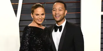 Jelang Proses Persalinan, Chrissy Teigen Gelar Baby Shower Mewah