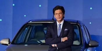 Jelang Ultah ke-53, Shahrukh Khan Rilis Poster Film 'ZERO'