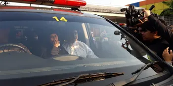 Jenazah Ustaz Arifin Ilham Akhirnya Tiba di Indonesia, Tangis Ibunda Pecah