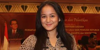 Jengkol Bikin Juwita Bahar Batal Diet