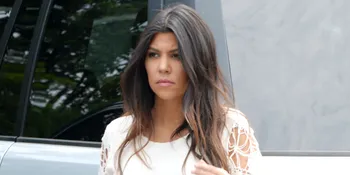 Jenis Kelamin Bayi Kourtney Kardashian Akhirnya Terungkap