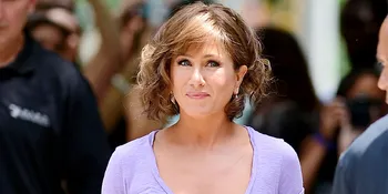 Jennifer Aniston Rencanakan Pernikahan Sunset?