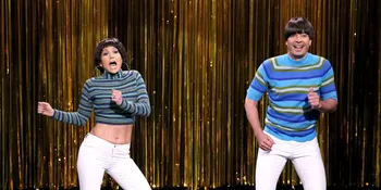 Jennifer Lopez Pamer Celana Ketat di Tonight Show Jimmy Fallon