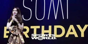 Jeon Somi Gelar Showcase Tanpa Bernyanyi, Netizen Kecewa