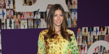 Jessica Biel Ternyata Doyan Banget Selfie, Ini Buktinya!