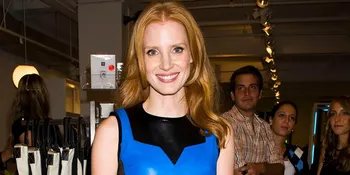 Jessica Chastain Habiskan Liburan di Indonesia?