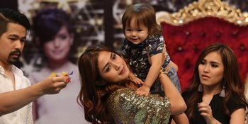 Demi Masa Depan Baby El, Jessica Iskandar Jual Mobil Alphard-nya