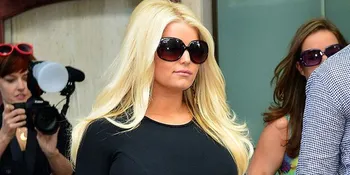 Jessica Simpson Masih Ngotot Rencanakan Pernikahan