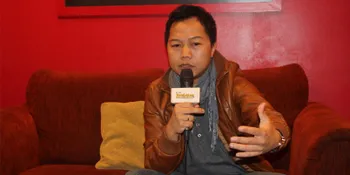 Jika Menang, Sandhy Sondoro Sepanggung Dengan Kasabian di London