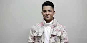 Jirayut Rela Beli Lemari Baru Demi Bisa Simpan Semua Baju Pemberian Fans