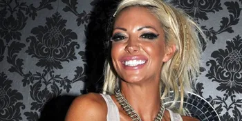 Jodie Marsh Sebar Foto Hot Lewat Twitter
