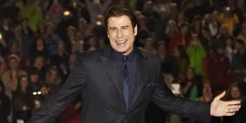 John Travolta Dapat Penghargaan di Festival Film Ceko