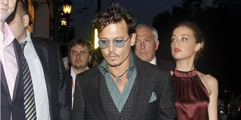 Johnny Depp Gandeng Kekasih Baru di Rusia