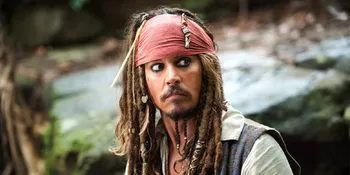 Johnny Depp Selalu Bawa Kostum Jack Sparrow Saat Berpergian