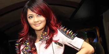 Jomblo, Indah Dewi Pertiwi Sibuk Jalani Karir