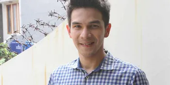 Jonathan Frizzy Tegar Melihat Ibunya Menyatu Dengan Tanah