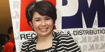 Joy Tobing Resmi Bercerai